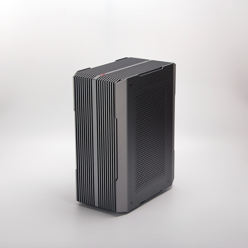 Chassis Mini ITX in Alluminio  - Itx Case 3 Slot Gpu Support recensione e prezzo