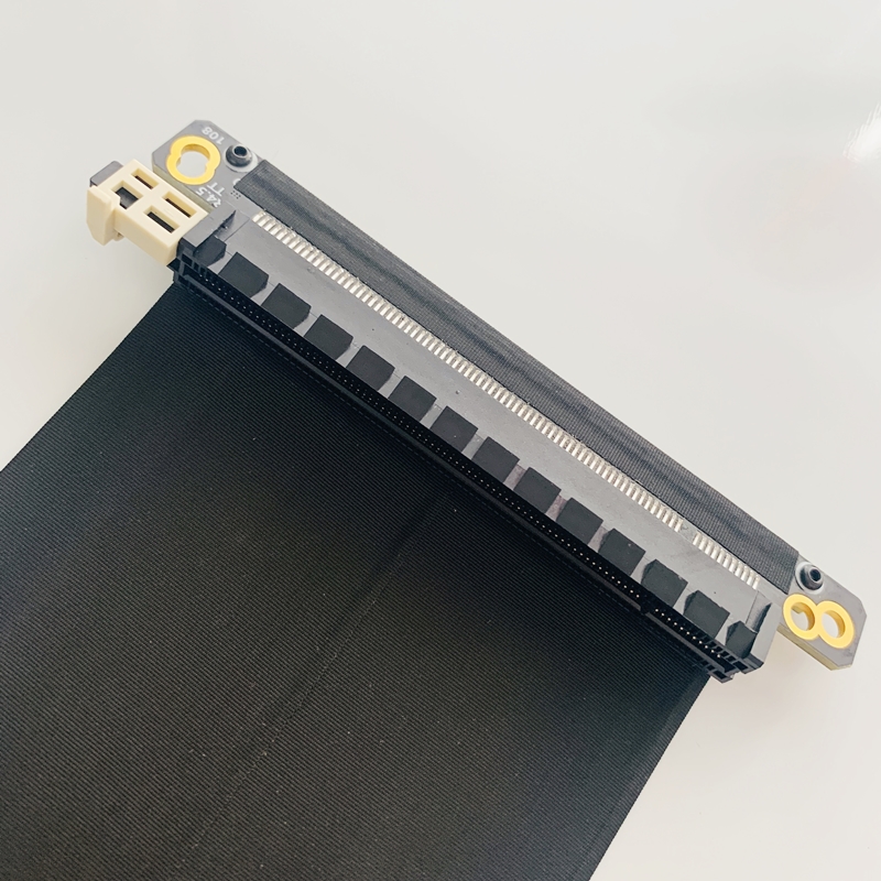 Riser blu nero bianco PCIe4.0  - Itx Case Pcie Riser 4.0 recensione e prezzo